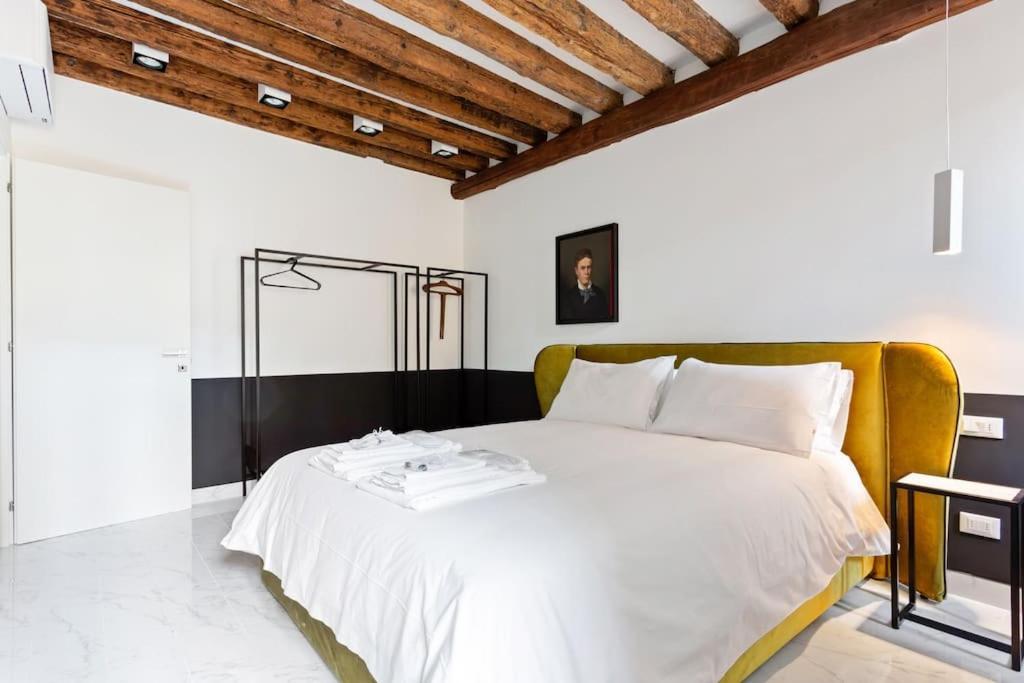 Dimora San Lorenzo Luxury Apartment Venesia Bagian luar foto
