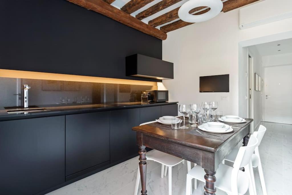 Dimora San Lorenzo Luxury Apartment Venesia Bagian luar foto