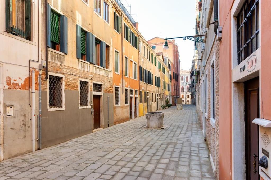 Dimora San Lorenzo Luxury Apartment Venesia Bagian luar foto