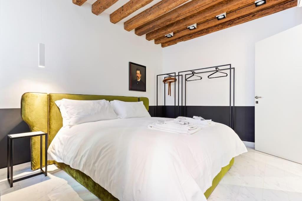 Dimora San Lorenzo Luxury Apartment Venesia Bagian luar foto