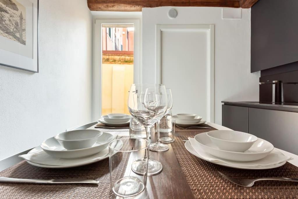 Dimora San Lorenzo Luxury Apartment Venesia Bagian luar foto
