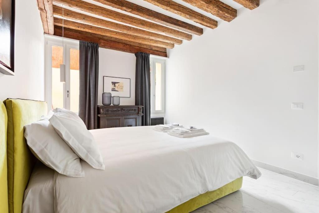 Dimora San Lorenzo Luxury Apartment Venesia Bagian luar foto